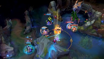 英雄联盟季中赛：LPL与LCK对决，Faker与Knight交锋，赛区荣耀与团队战术碰撞